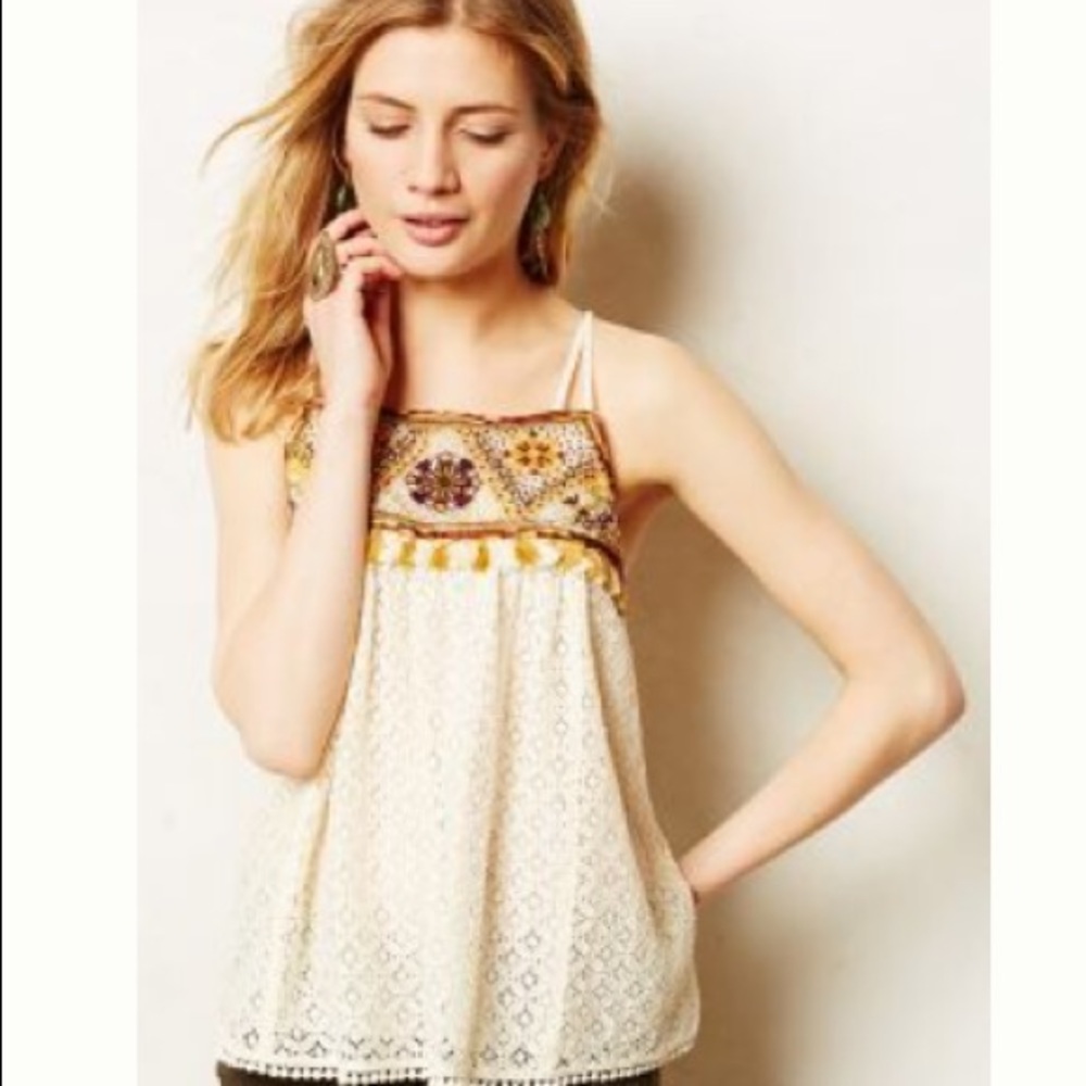 New Anthropologie Tikal tassel size 8